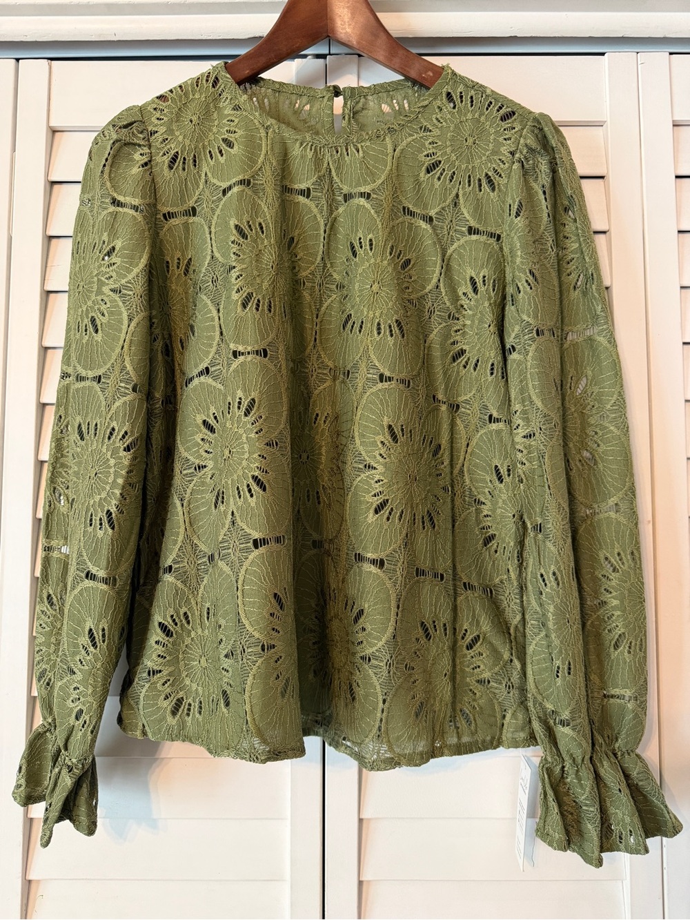 Cupshe Green Floral Eyelet Long Sleeve Blouse NWT - Size S
